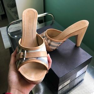 Burberry heels